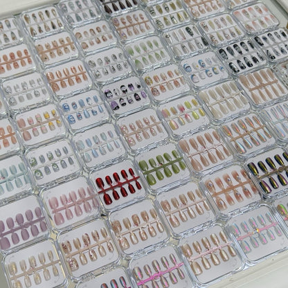 MYSTERY NAILS